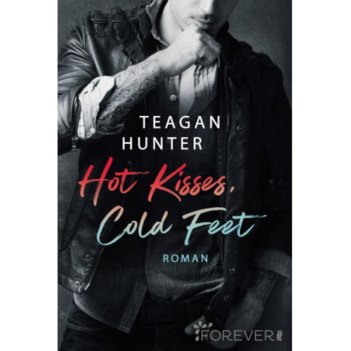 Teagan Hunter - Hot Kisses, Cold Feet