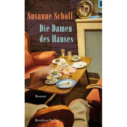 Susanne Scholl - Die Damen des Hauses