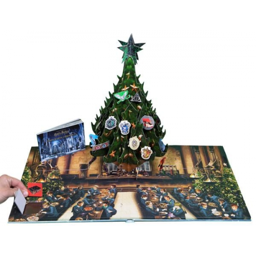 Insight Editions - Harry Potter: A Hogwarts Christmas Pop-Up (Advent Calendar)