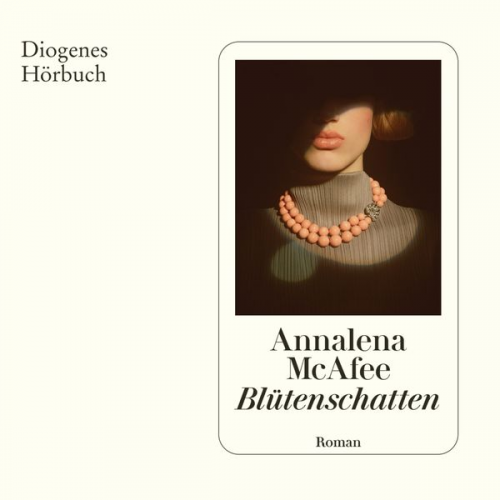 Annalena McAfee - Blütenschatten