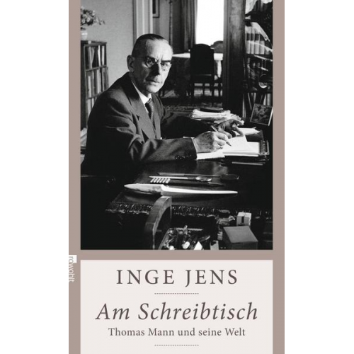 Inge Jens - Am Schreibtisch