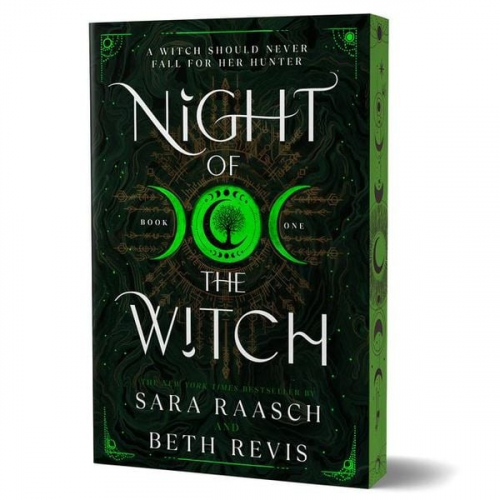 Sara Raasch Beth Revis - Night of the Witch